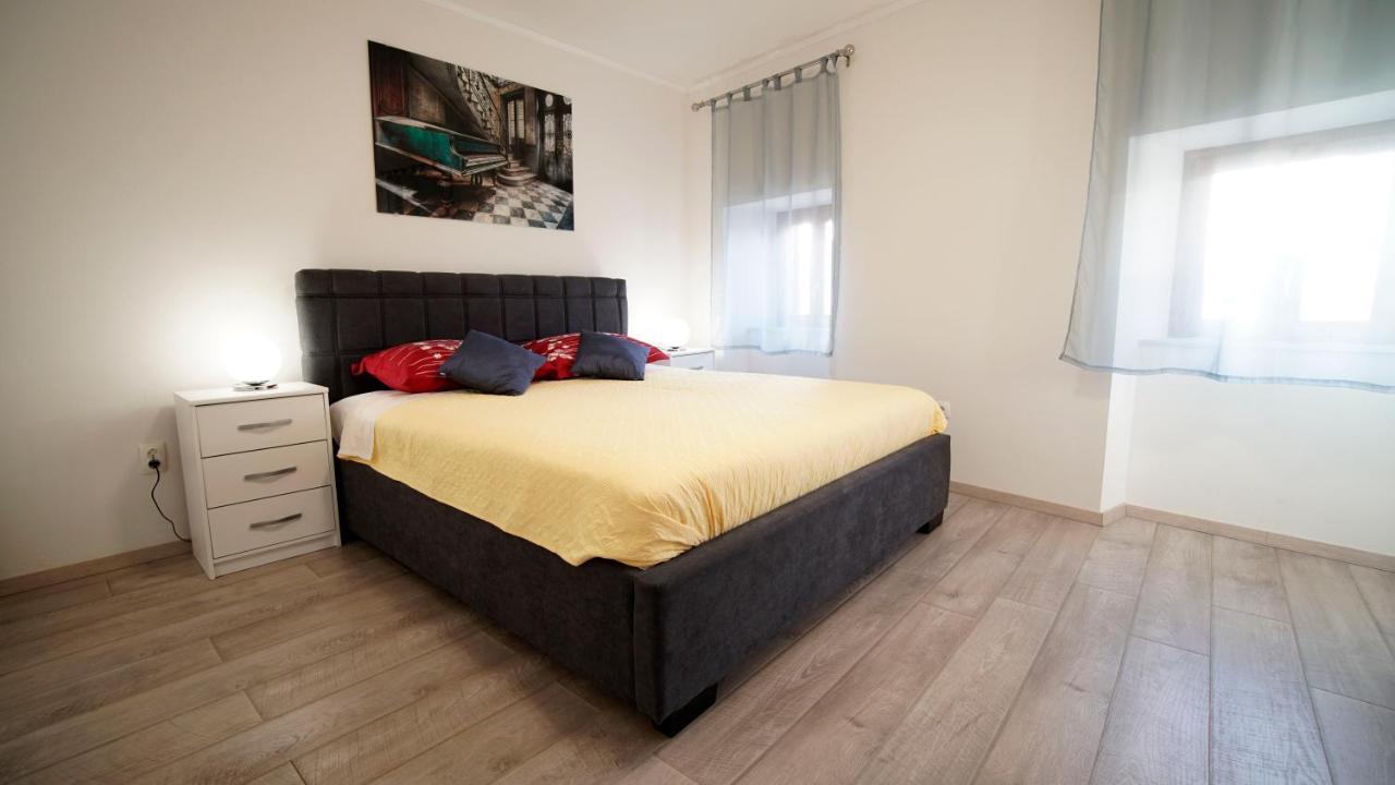 Apartment Caramela Nin Exterior foto